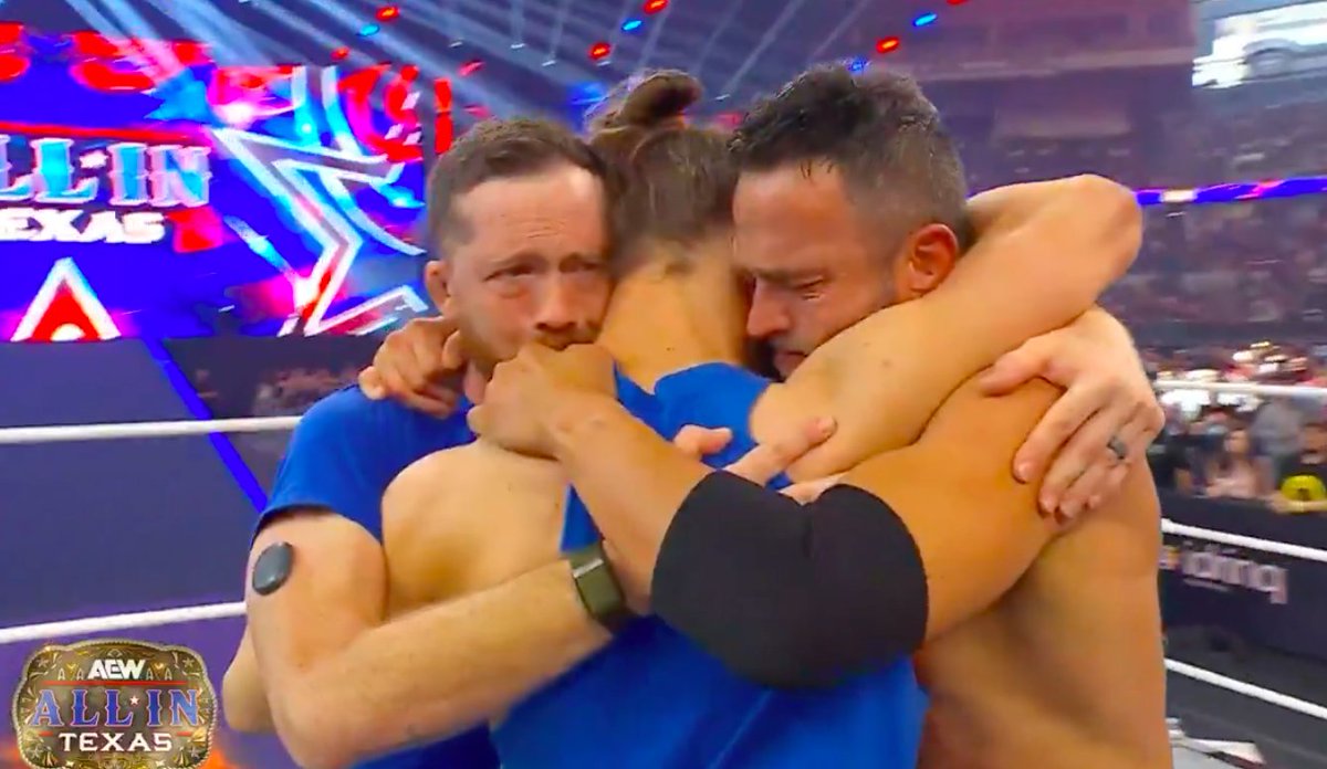 WrestleTalk_TV's tweet image. ❤️