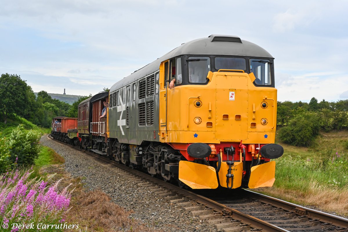 31108 on demonstration freight moves at the East Lancashire Railway 'Summer Diesel Gala' on the 4th July 2025. #class31 #ELR