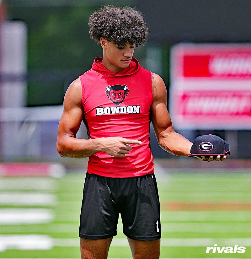 NEWS: Georgia keeps 5-star TE Kaiden Prothro home. 🐶

+ Why did Prothro choose the Dawgs?
+ When did he make his decision? 
+ How Georgia works appeals to Prothro

Full story: on3.com/rivals/news/in…