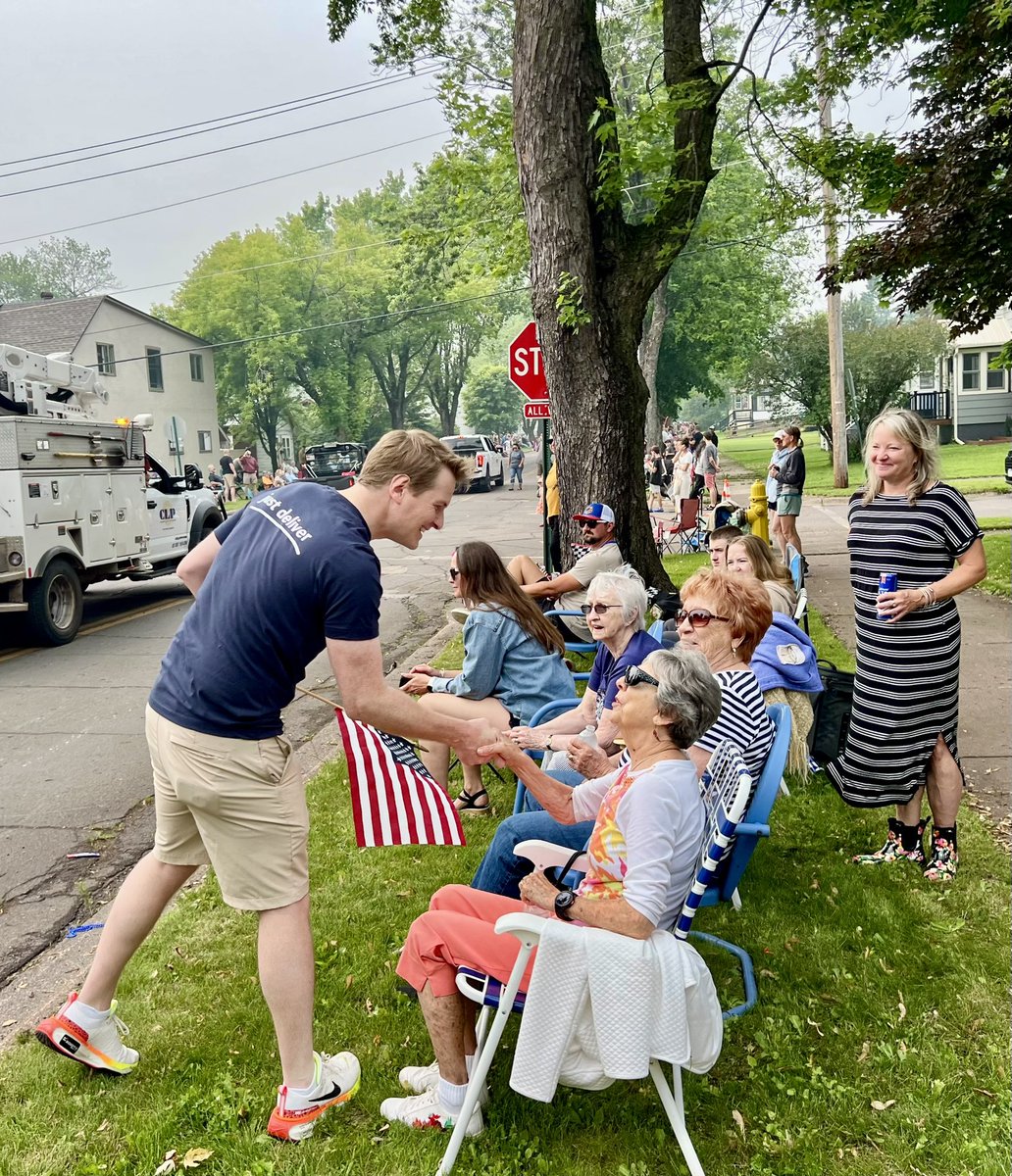 grant_hauschild's tweet image. Incredible day in Two Harbors for the Heritage Days Parade. Grateful to everyone who marched with us and to the community for the strong support along the route. I’ll keep fighting every day for the Northland #mnleg