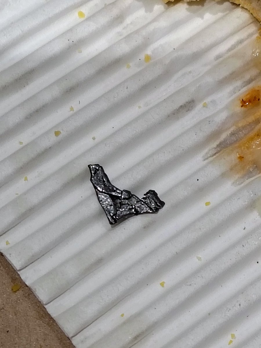 jelly807796's tweet photo. 🚨 @MojoPizzaIndia I found a metal piece in my pizza! 😡
Staff admitted fault but customer support denied it saying “image manipulation”.
This is a serious food safety issue. Will escalate to FSSAI &amp; Consumer Court if not resolved
#FoodSafety #MojoPizza #consumerRights https://t.co/x6BQE493Ye