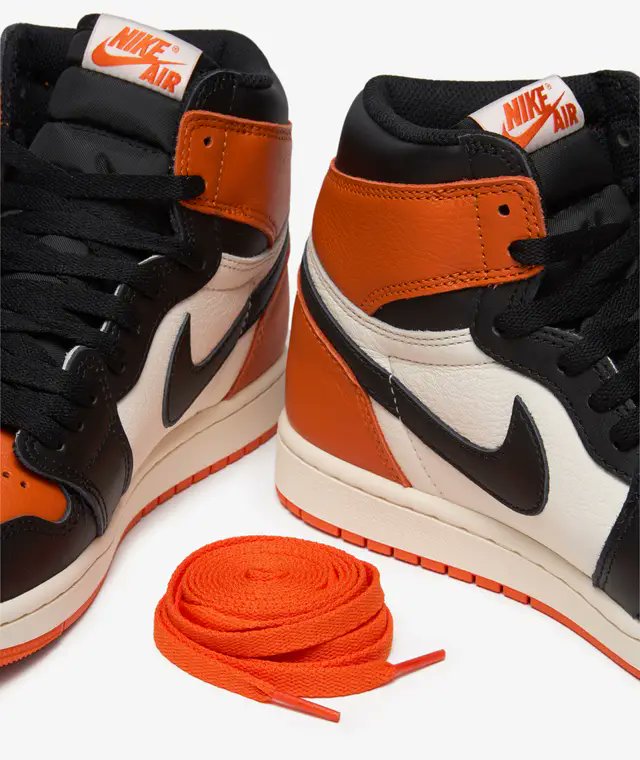 StyleSneakers23's tweet photo. ¿Preparado para destacar? Las Air Jordan 1 Retro High OG "Shattered Backboard" han llegado. Un par que no puede faltar en tu colección. ¡Consígelas ya! https://t.co/Fw5hNpSEaG #AirJordan #sneakers #basketball https://t.co/sQE7iTbFYC
