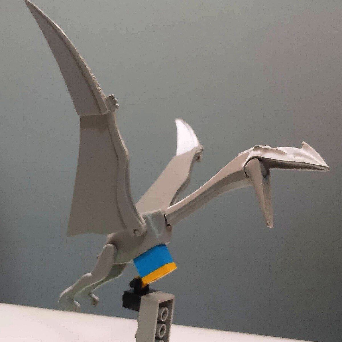 Lucca2951's tweet image. Lego-compatible JW Rebirth Quetzalcoatlus! 👀

A complete overhaul from the official version, with more joints, more accurate size/proportions and even able to stand in a walking pose!
Will get to paint this soon hopefully
#LEGO #JurassicWorldRebirth #JurassicWorld