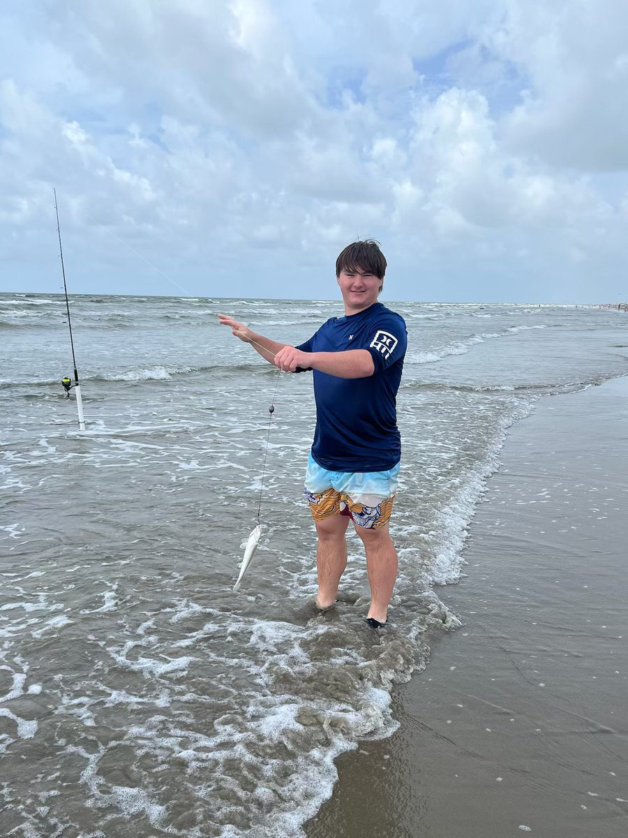 sullivan_zboril's tweet image. First catch with my new rod in Galveston. The little guy made great cut bait. Sharks loved it!
#ToeTheLine