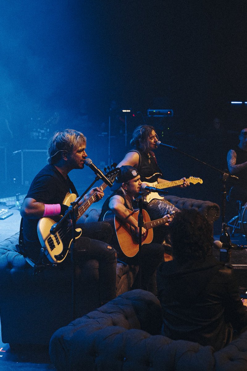 Airbag Pictures That Go Hard (@airbagpictures) on Twitter photo 