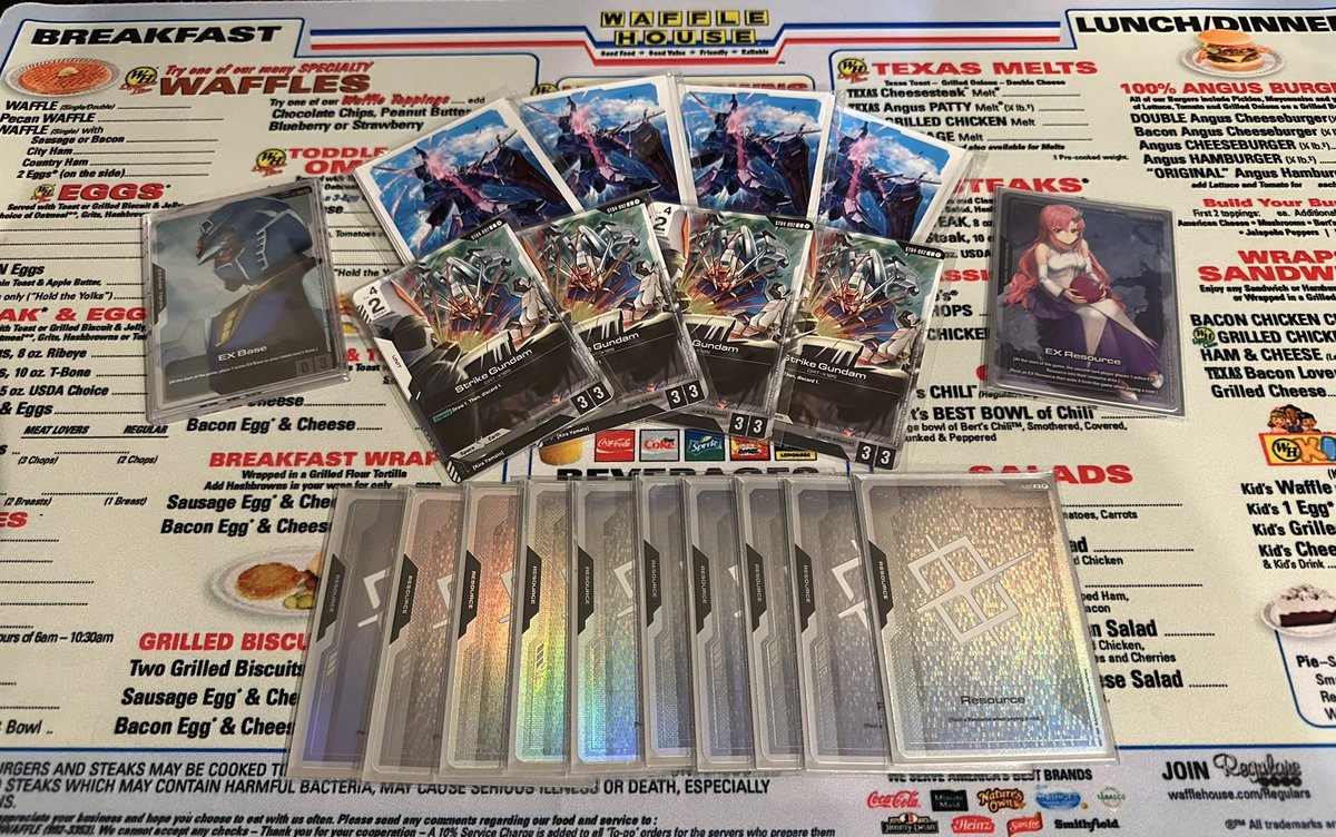 Took down the second event and completed the play-set of promos.
#GundamCardGame is so much fun.