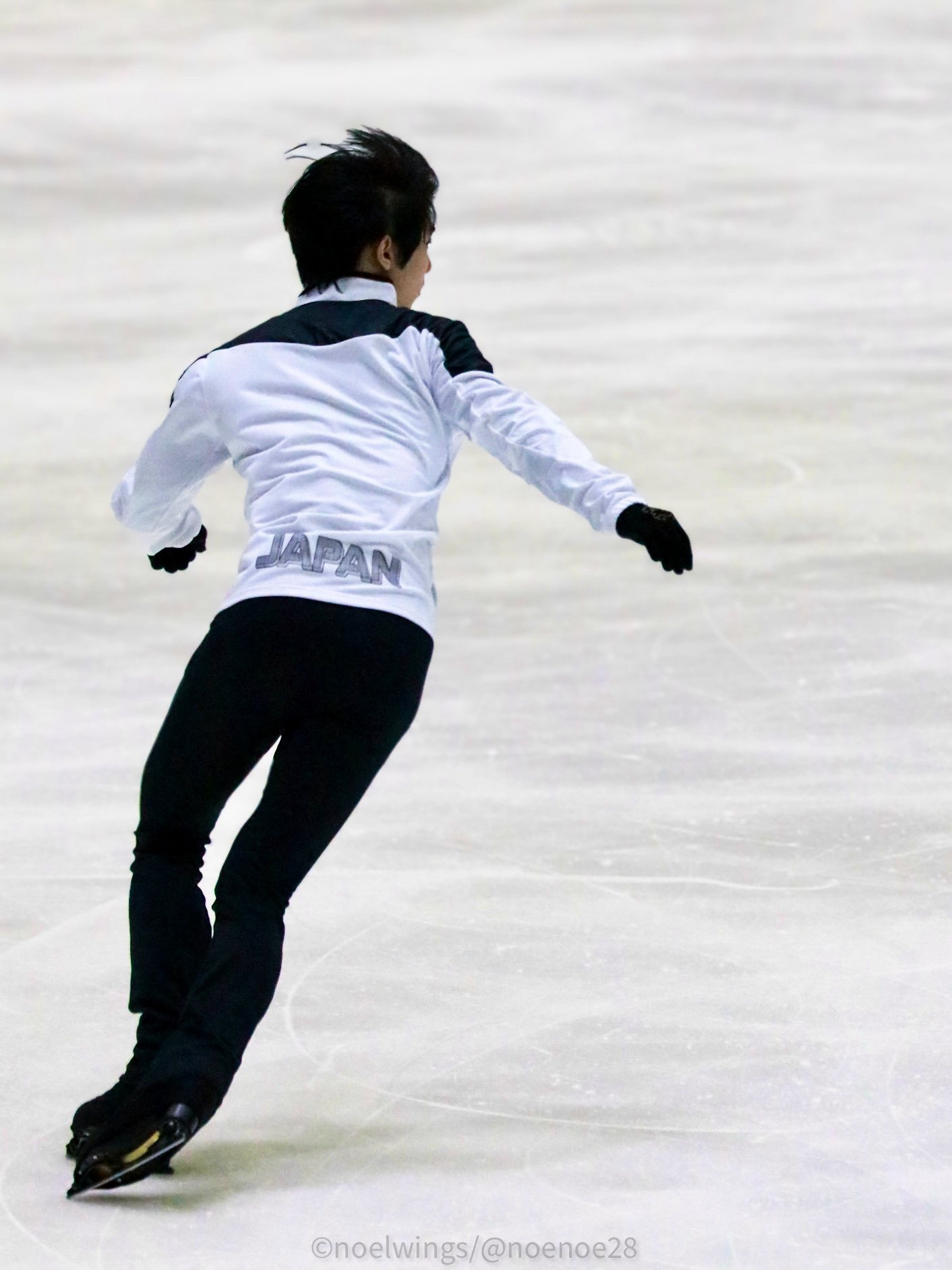 入手困難♥️2013年 羽生結弦選手 世界選手権 ネックストラップ パンフレット 入手困難♥️羽生結弦選手 2013年世界選手権 ネックストラップ
