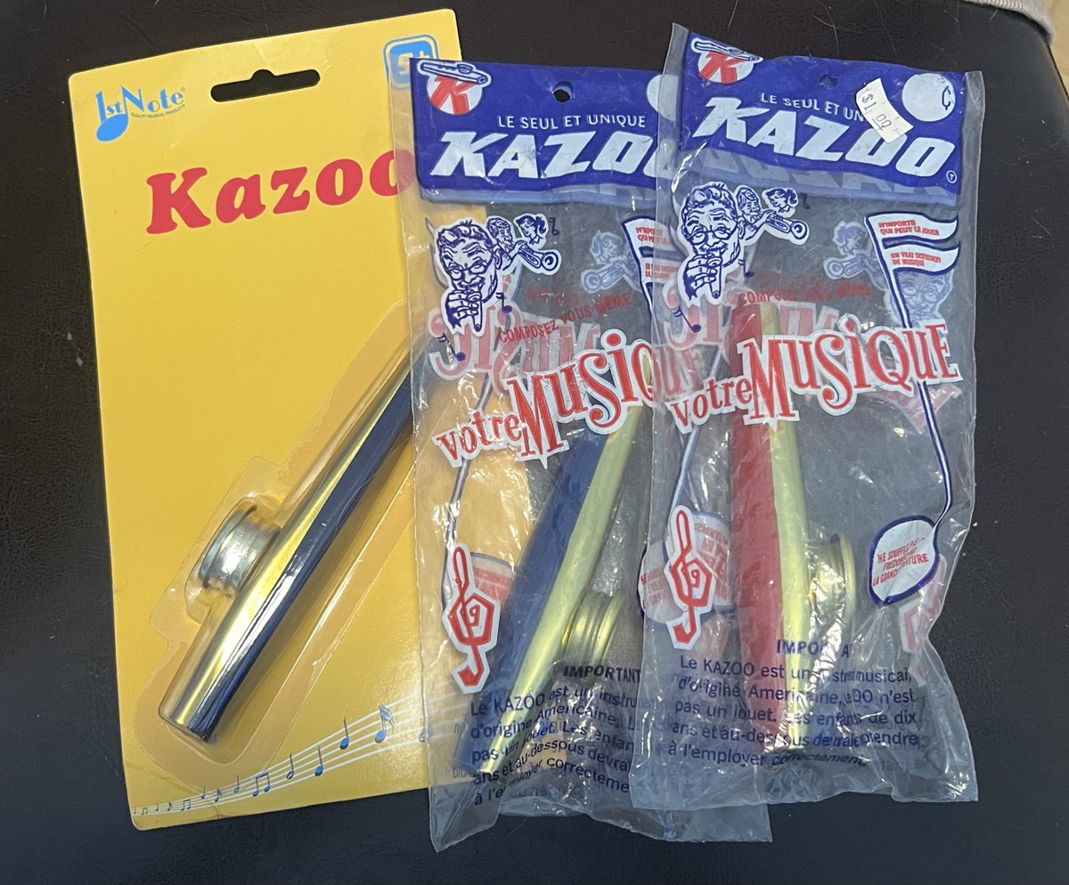 TeriE's tweet photo. COOL #Vintage Red/Blue/Gold Metal Toy #Kazoo - Original Packages Sealed NOS NEW 3pc Lot https://t.co/1Ikr95vjFn
#vintagetoys #tintoys #madeinusa #kazoos #musicalinstruments #retrotoys #collectibles #noisemakers #toyinstruments #humming #hummingtoys #music #familyfun https://t.co/sdlyD0NxPy