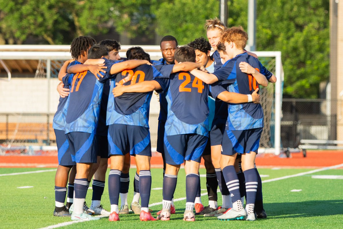 Underway in Chi-city 🤩

#dutchlionsfcusa | #mwpl