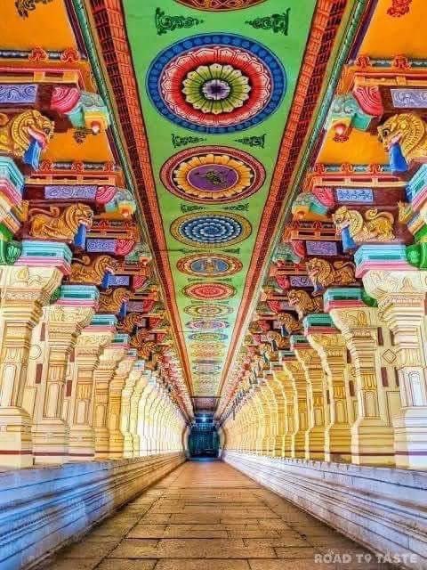 देवत्व की ओर एक यात्रा...

रामनाथस्वामी मंदिर 12 ज्योतिर्लिंग मंदिरों में से एक है।
यह मंदिर अपनी अनूठी वास्तुकला और मंदिर के सबसे लंबे गलियारे के लिए जाना जाता है। 🙏

#सनातन_धर्म_सर्वश्रेष्ठ_है 
#जय_श्री_राम 
#हर_हर_महादेव 
#जय_श्री_कृष्ण