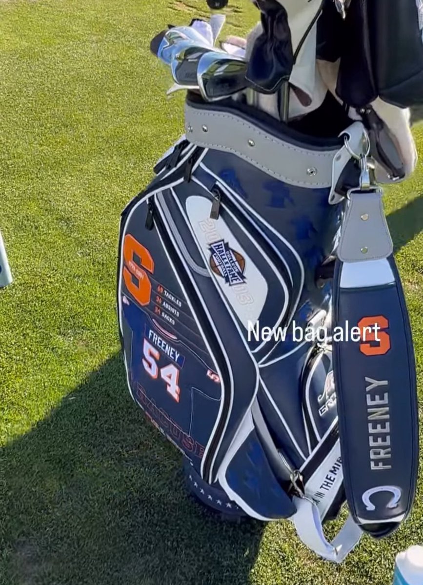 CuseSports44 (@cusesports44) on Twitter photo Dwight Freeney might just have the best golf bag in the game. <a href="/dwightfreeney/">Dwight Freeney</a> <a href="/CuseFootball/">Syracuse Football</a> 🍊 Dwight Freeney might just have the best golf bag in the game. <a href="/dwightfreeney/">Dwight Freeney</a> <a href="/CuseFootball/">Syracuse Football</a> 🍊