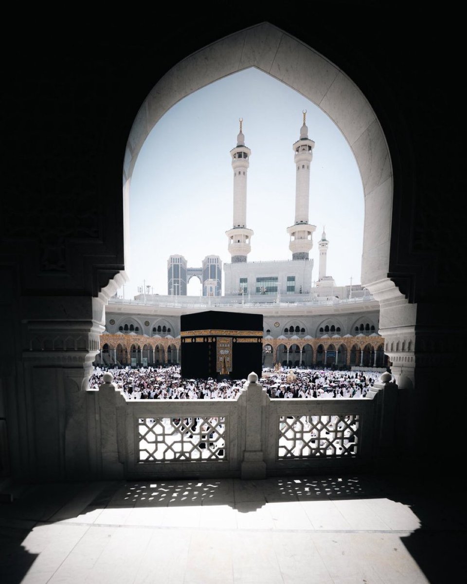 اسلام علیکم 

صباح النور 

یااللّہ تجھے واسطہ تیرے پیارے حبیب کا  

جو لوگ غم زدہ ہیں، پریشان ہیں، بیمار ہیں یا کسی مشکل میں ہیں، ان کے لیے آسانیاں پیدا فرما، ان کے دکھوں کو دور فرما، اور انہیں اپنی خاص رحمتوں سے نوازا دے۔

*آمین، یا ربّ العالمین!*

#تحریک_تو_چلے_گی