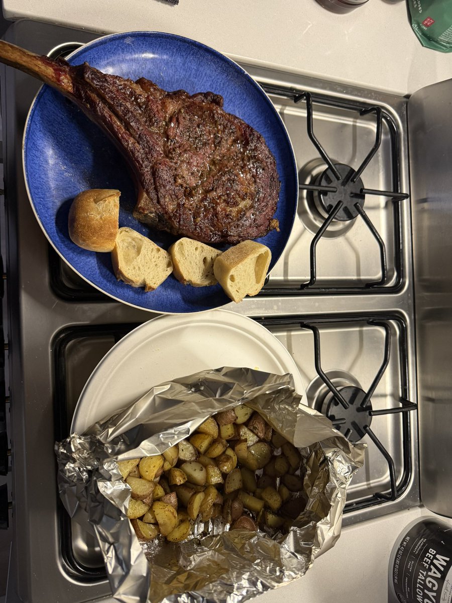 CPO Snarky/Navy Chief EWC(SW) (@progolfer143) on Twitter photo Big ass tomahawk steak and potatoes from the grill, motherfuckers! <a href="/BrandonDonkey2/">Brandon Hannibal Donkey</a>
#mfermeals Big ass tomahawk steak and potatoes from the grill, motherfuckers! <a href="/BrandonDonkey2/">Brandon Hannibal Donkey</a>
#mfermeals
