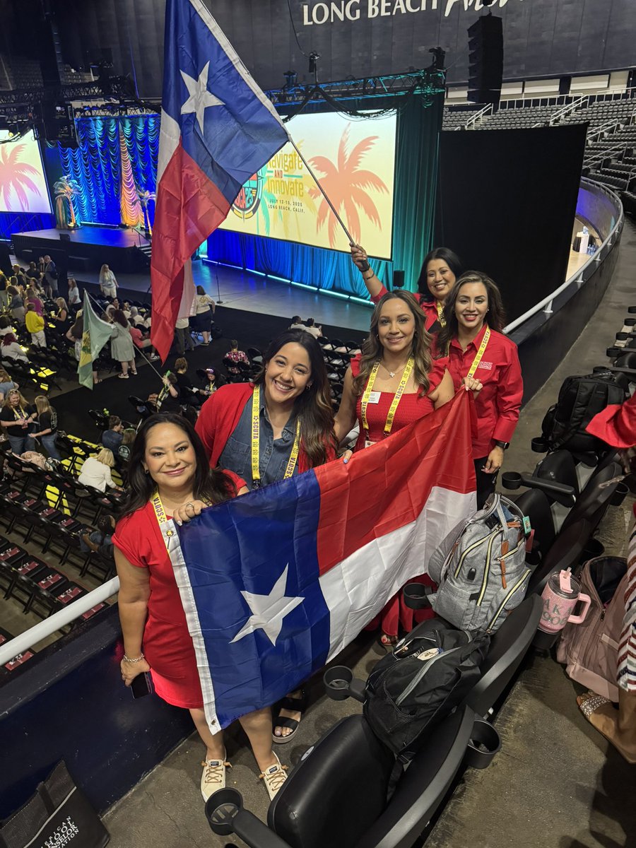 #TeamSISD and Texas <a href="/LSSSCA1/">@LSSSCA1</a> school counselors have docked in Long Beach for the #ASCA2025 National Conference!
