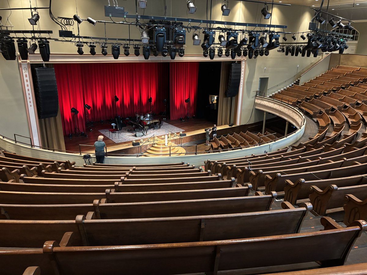 KetchamPaul's tweet image. If you’re ever in Nashville, I can’t recommend visiting the Ryman enough. It’s the “Mother Church of Country Music” for a reason. The history there is just incredible—from its origins as a gospel tabernacle in 1892 to becoming the legendary home of the Grand Ole Opry. @theryman