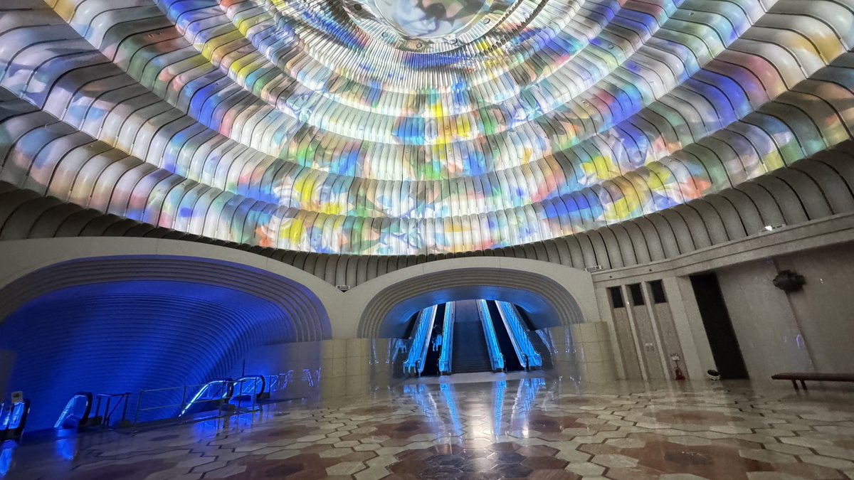 west(G.E.M) tweet media