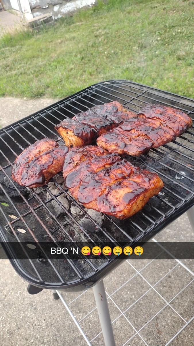 wflocallycm's tweet photo. @krassenstein My BBQ tonight was much better 😋 https://t.co/iDgWkNcyRw