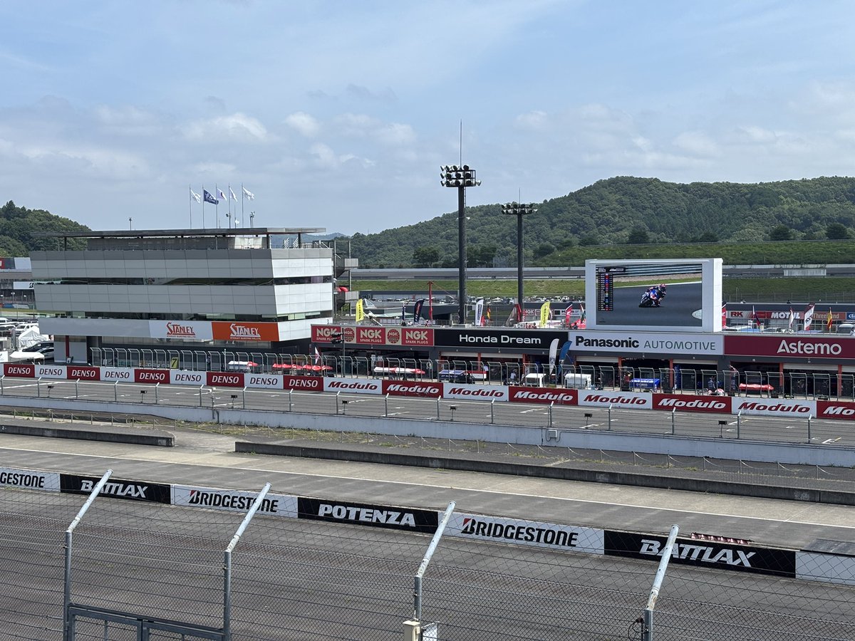 sawamue's tweet photo. アジアロードレース観戦中👀
 #阿部恵斗 選手頑張れー！ https://t.co/TROUAf6E3j