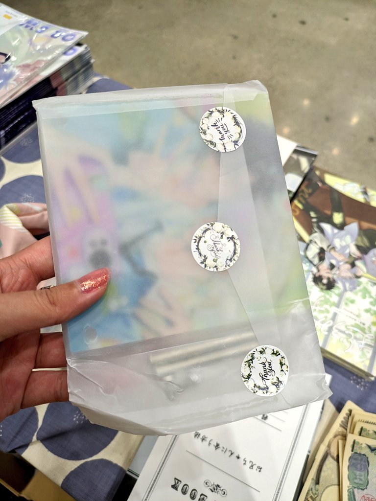 cxlanthology's tweet image. ごめんなさい！！！アンソロジー買ってくださった方、ノベルティ渡し忘れてる！！！！戻ってきてもらえると助かります！！！ほんとごめんなさい！！！！！写真のやつもらってないよって人いたらお戻りください！！！！すみません！！！！