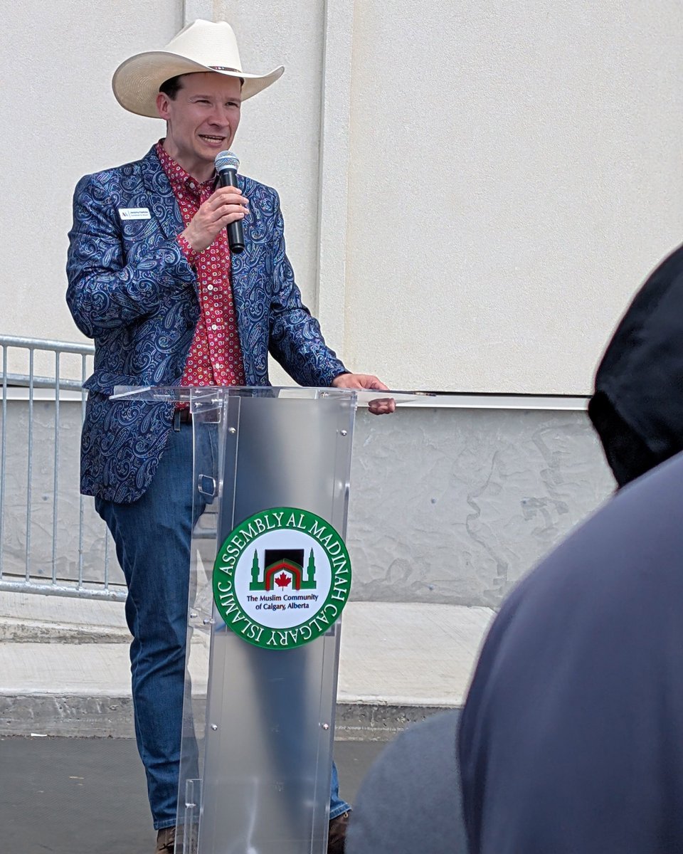 JeromyYYC's tweet image. Thank you to the Al-Madinah Calgary Islamic Assembly for the warm welcome this afternoon. And thank you for your ongoing work to bring communities together. #yyccc