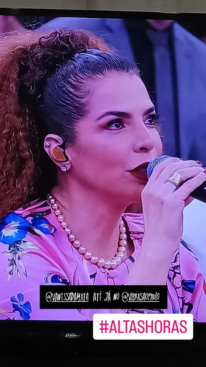 JMS2VDM's tweet photo. Minha querida e amada @vanessadamata no #AltasHoras
Até já no @vibrasaopaulo #TodasElas https://t.co/VQYEKlnpv7