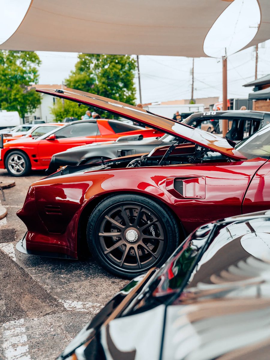 mechincFigure's tweet image. Didn’t even have to hear it to know it was a monster 🤤 This Trans Am look might be familiar, but it’s got a whole new attitude🔥
What do you think of it? 🔥or 👎? Let us know in the comments
GYSOT 🔗 GasMonkeyGarage.com