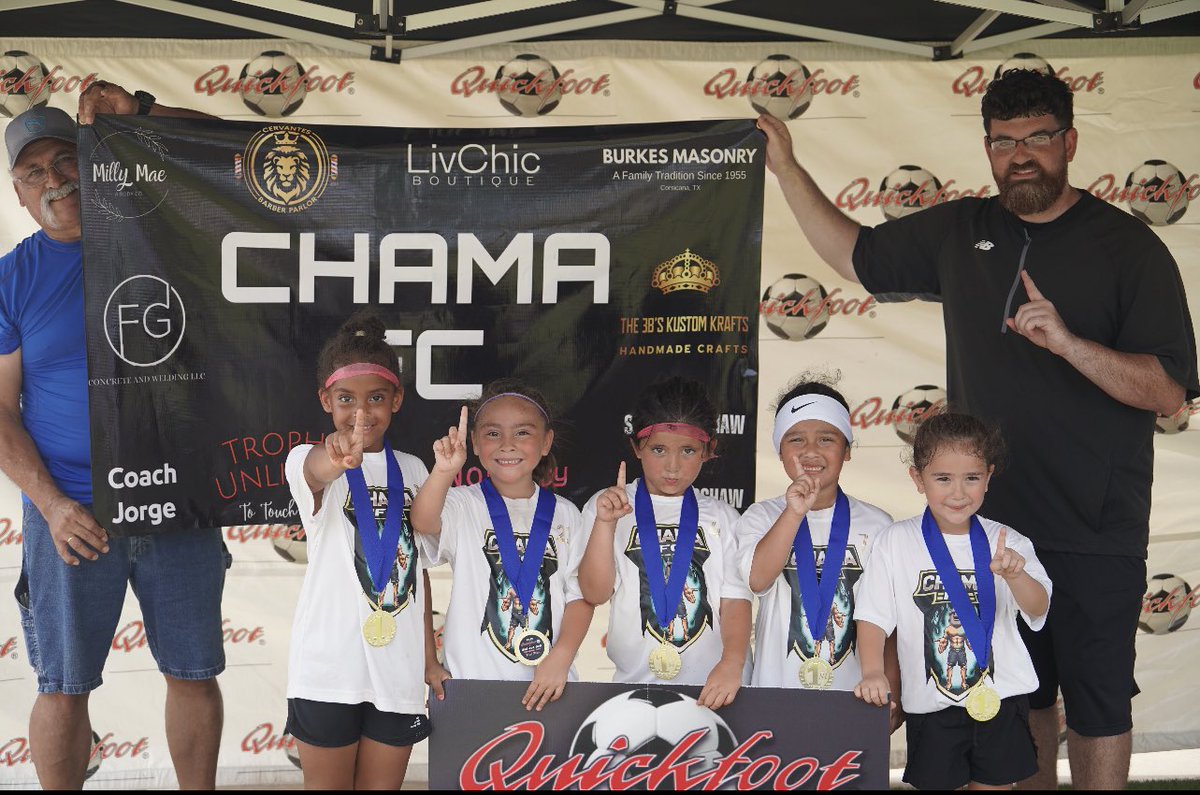 CoachProcell's tweet photo. Our 2019 CHAMA FC squad took 1st today in the Wiley Summer Blast Quickfoot Tournament 🥇 Proud of them! Also Gabi is getting comfortable trying new skill moves 🥺🔥🗿💪⚽️ ❤️ #ProudDad https://t.co/QTrXURisIE