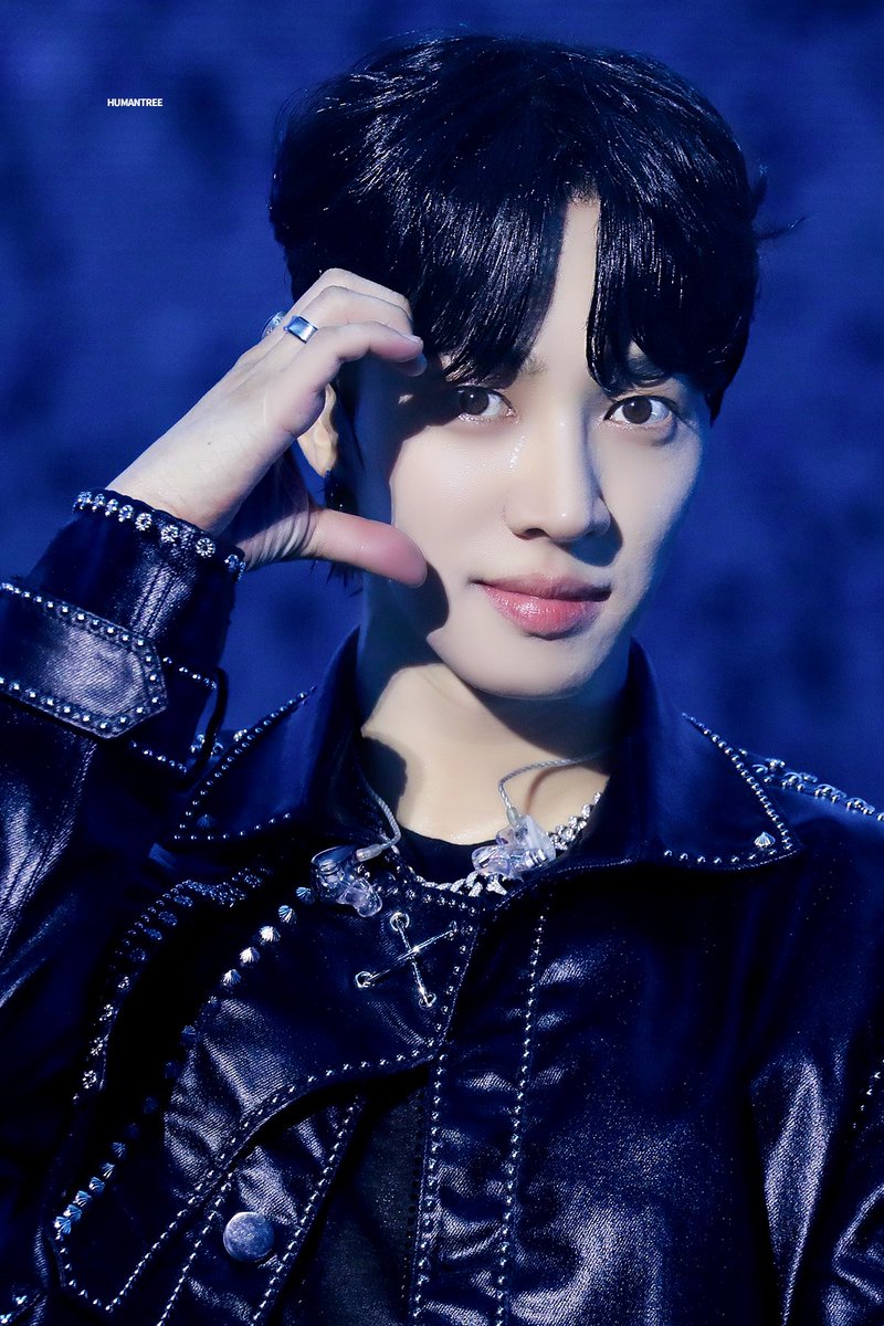 humantree_gk's tweet image. 2507012 기광 

콘서트만 가면 이기광 귀여워서 욕만 함😭
잔망ㅋㅋㅋ 뭐 이런게 다 있지ㅠㅠㅜㅠ
겸댕쓰🥰

#이기광 #gikwang #기광 #ギグァン
#하이라이트 #Highlight
#비스트 #beast #B2ST

@900_330