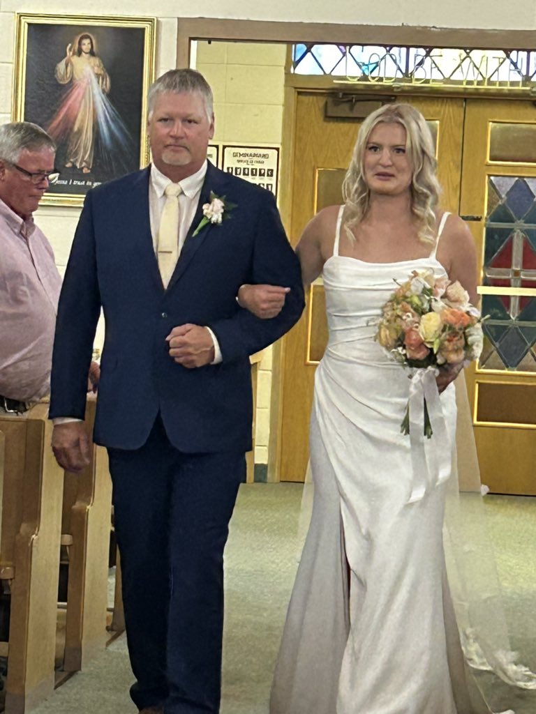 Curt Lee tweet media