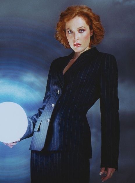 neutralpixies's tweet photo. her: you better not be pondering the orb when i get there!

my mystical ass: https://t.co/YPyyom5qCO