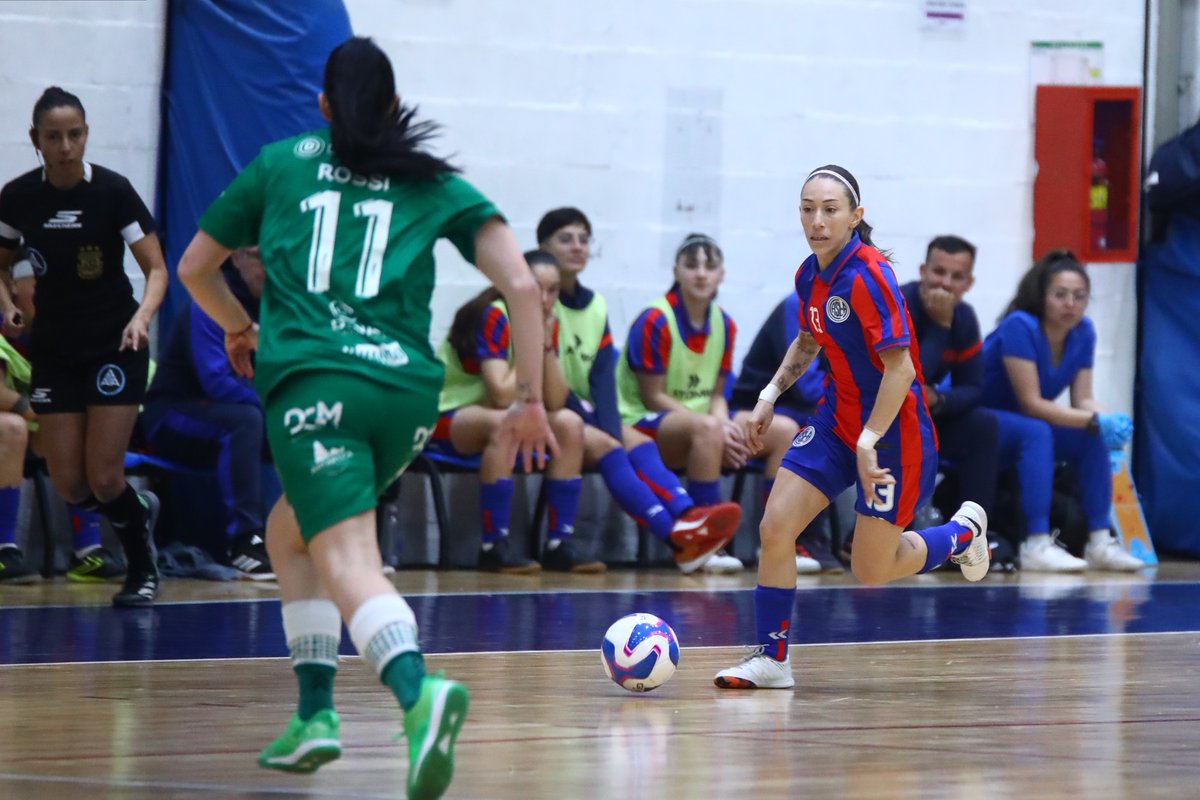 FotosSL's tweet image. Las fotos del partido de Las Santitas, San Lorenzo (4) 0 - 0 (5) Ferro, miralas en fb.com/FotosSL #FutsalFemenino #SanLorenzo