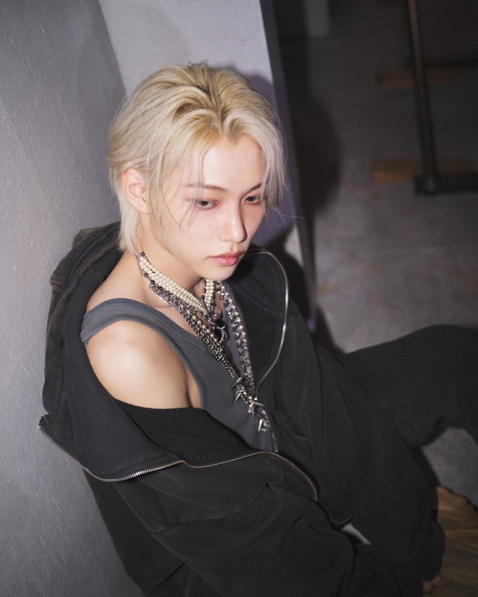 watsonyb66's tweet photo. 메가버스 용복이 너무 좋지 https://t.co/hquBV4WaqJ