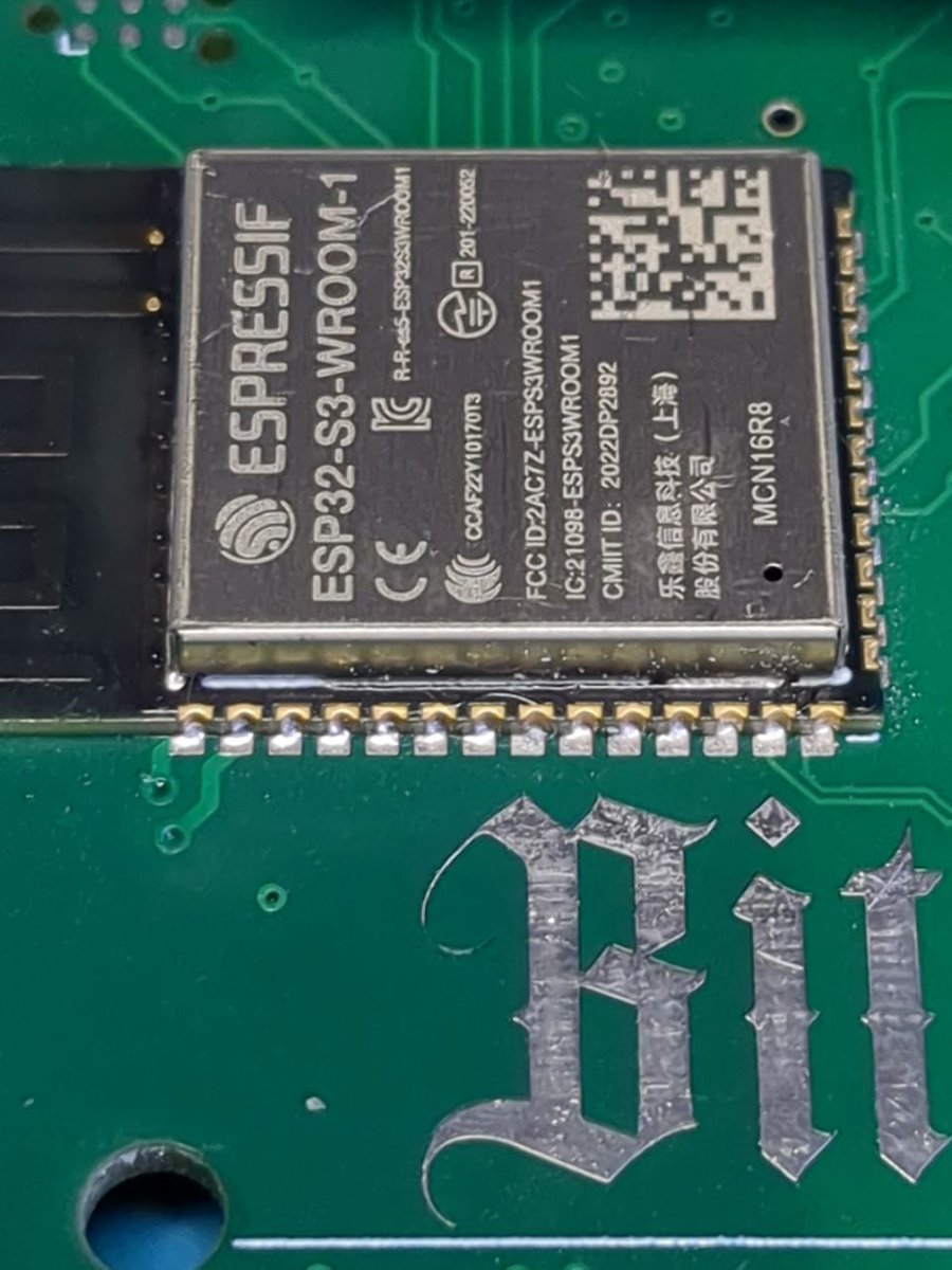 incognitojohn23's tweet image. Failed for months trying to build my first Bitaxe miner.

Not kidding.

Destroyed 3 circuit boards, fried 2 ASICs, and spent way too many nights staring at a soldering iron wondering if I&apos;d lost my mind.  

But here&apos;s the thing: every mistake taught me something new.  

Now I can…
