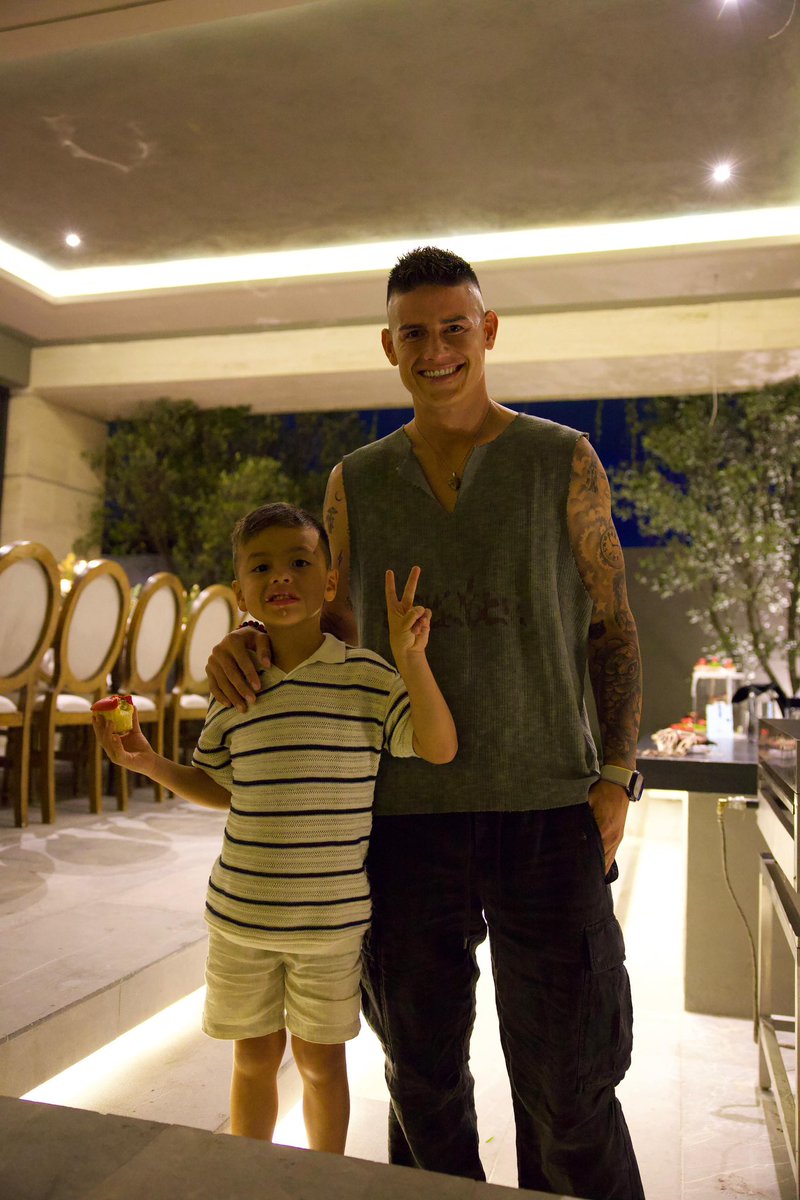jamesdrodriguez's tweet image. 34 🎂 Gracias por sus mensajes y buena energía.