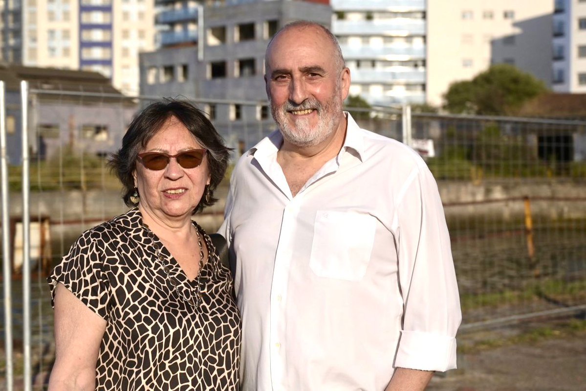 snegra's tweet image. "Un amor fuera del tiempo", de Carmen Yáñez, es poesía escrita desde el exilio y la memoria.
Con Alejandro Céspedes, en un acto que une palabra y resistencia.