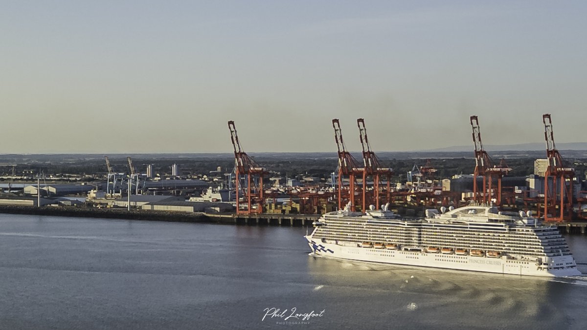 Phil Longfoot Photos (@p_longfootphoto) on Twitter photo Lovely night at New Brighton Wirral to see <a href="/PrincessCruises/">Princess Cruises</a> Regal Princess leave Liverpool and the Mersey.
<a href="/LivEchonews/">Liverpool Echo</a> @WIRRALGLOBENEWS <a href="/ExploreLpool/">Explore Liverpool</a> <a href="/LiverpoolTweeta/">LiverpoolTweeta</a> <a href="/YOLiverpool/">K E V yoliverpool</a> <a href="/angiesliverpool/">Angies Liverpool</a> <a href="/CruiseRoomUK/">The Cruise Room (UK)</a> <a href="/Global_Ports/">Global Ports Holding</a> Lovely night at New Brighton Wirral to see <a href="/PrincessCruises/">Princess Cruises</a> Regal Princess leave Liverpool and the Mersey.
<a href="/LivEchonews/">Liverpool Echo</a> @WIRRALGLOBENEWS <a href="/ExploreLpool/">Explore Liverpool</a> <a href="/LiverpoolTweeta/">LiverpoolTweeta</a> <a href="/YOLiverpool/">K E V yoliverpool</a> <a href="/angiesliverpool/">Angies Liverpool</a> <a href="/CruiseRoomUK/">The Cruise Room (UK)</a> <a href="/Global_Ports/">Global Ports Holding</a>