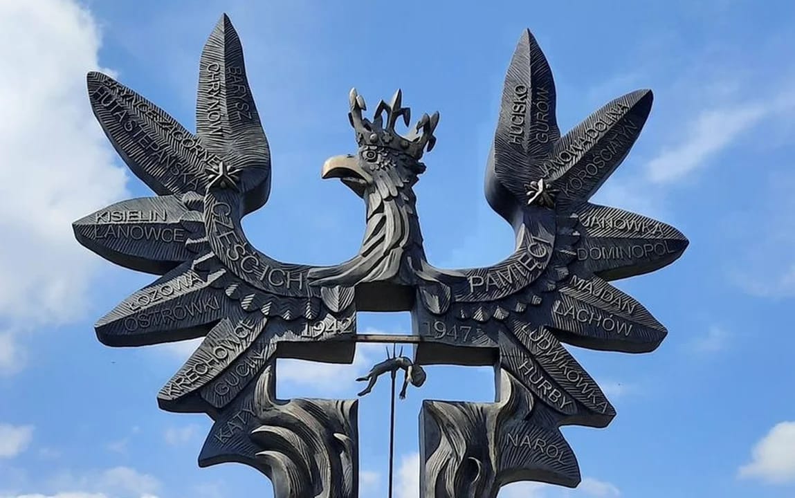 Ukraińcy uratują niepodległość jeśli potępią  ludobójstwo wobec Polaków i uznają swoją odpowiedzialność. Tylko tak powstanie trwała współpraca obrony przed Rosją: moralna, militarna i gospodarcza.