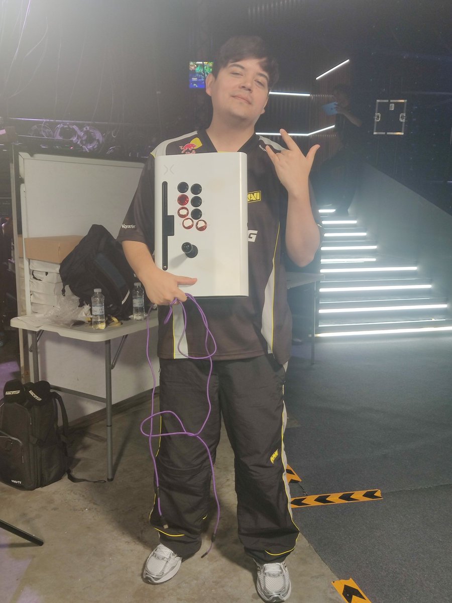 KPI Drunkenpony (@mrdrunkenpony) on Twitter photo All the way from Chihuahua, Mexico to being the top 3 in the <a href="/EWC_EN/">Esports World Cup</a> . Hermano mui felis.<a href="/DarkAngelMX1/">NAVI | DarkAngel</a> VAMOOO!! All the way from Chihuahua, Mexico to being the top 3 in the <a href="/EWC_EN/">Esports World Cup</a> . Hermano mui felis.<a href="/DarkAngelMX1/">NAVI | DarkAngel</a> VAMOOO!!