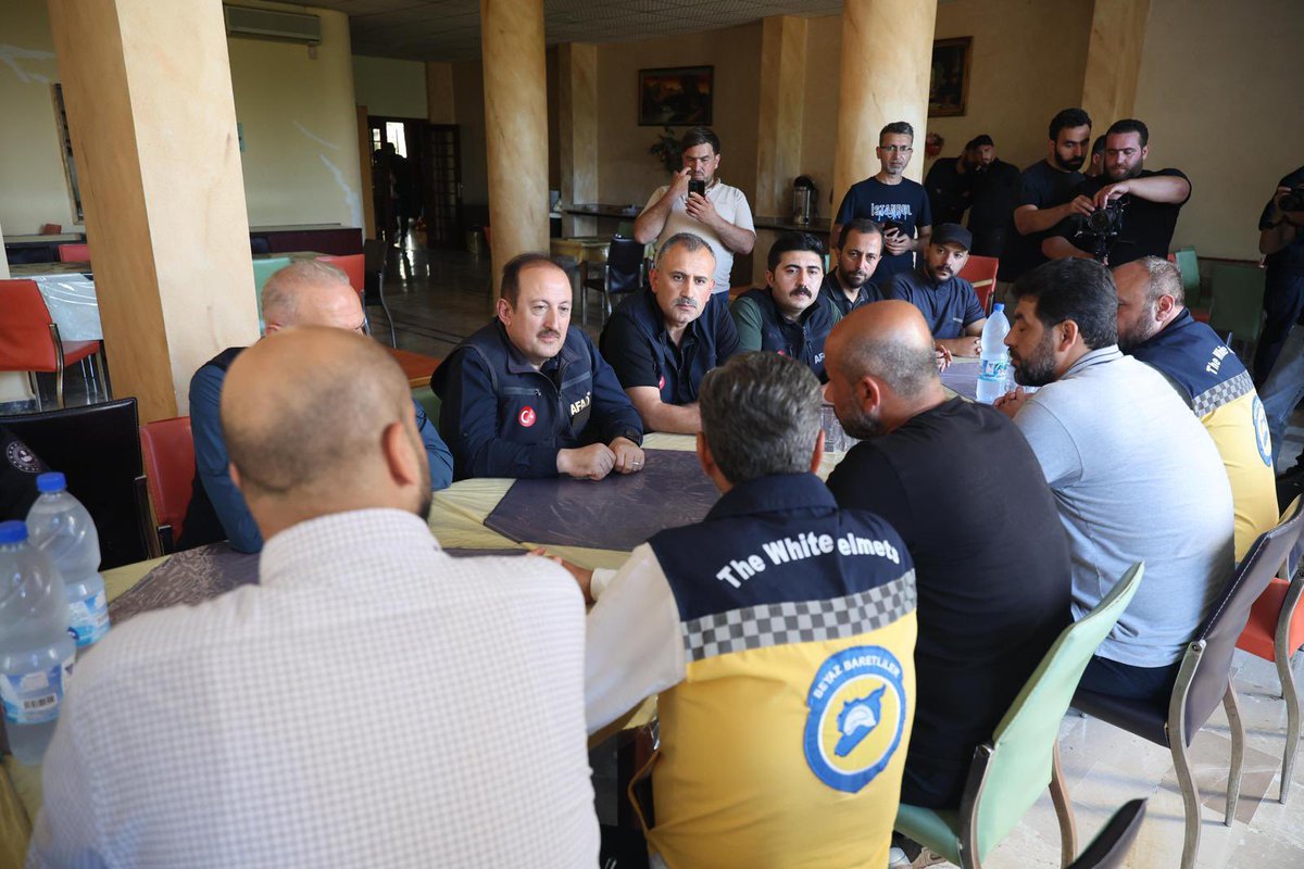 📍 Hatay
📍 Yayladağı
📍 Lazkiye Keseb Beldesi

AFAD Başkanımız Vali Ali Hamza Pehlivan, 3 Temmuz 2025 tarihinde Suriye'nin Lazkiye kırsalında başlayan ve Hatay İlimizin Yayladağı ilçesi sınırlarına kadar ulaşan orman yangınını kontrol altına alma, söndürme, soğutma çalışmalarını