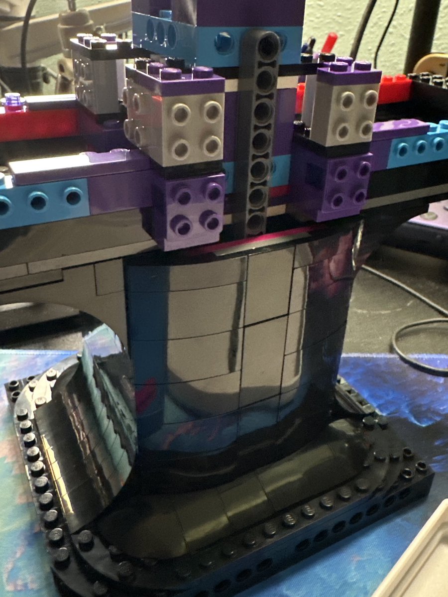 MoreAmor's tweet image. LEGO build thus far. Want a chance at winning a LEGO gift card? I’m drawing a winner in about twenty minutes from now.
twitch.tv/moreamor