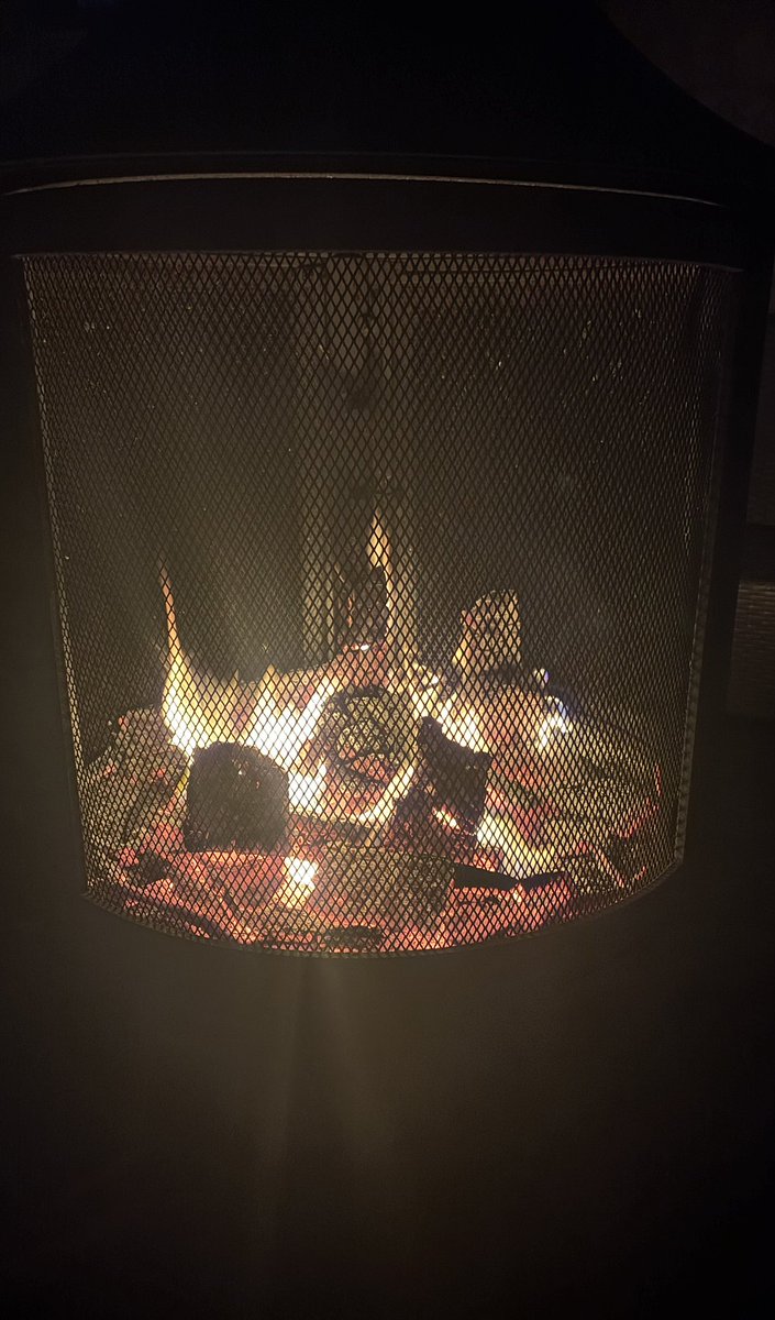 vics_sommese's tweet photo. Chilled 🌞 night 🥰 https://t.co/3RVHGbVtFA