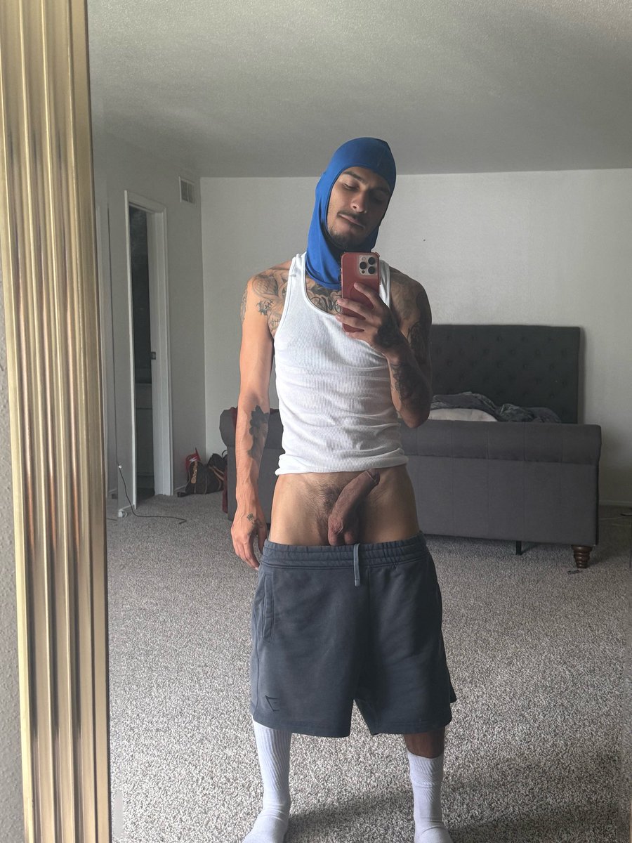 Come play this dick🍆
Onlyfans.com/khaosleon