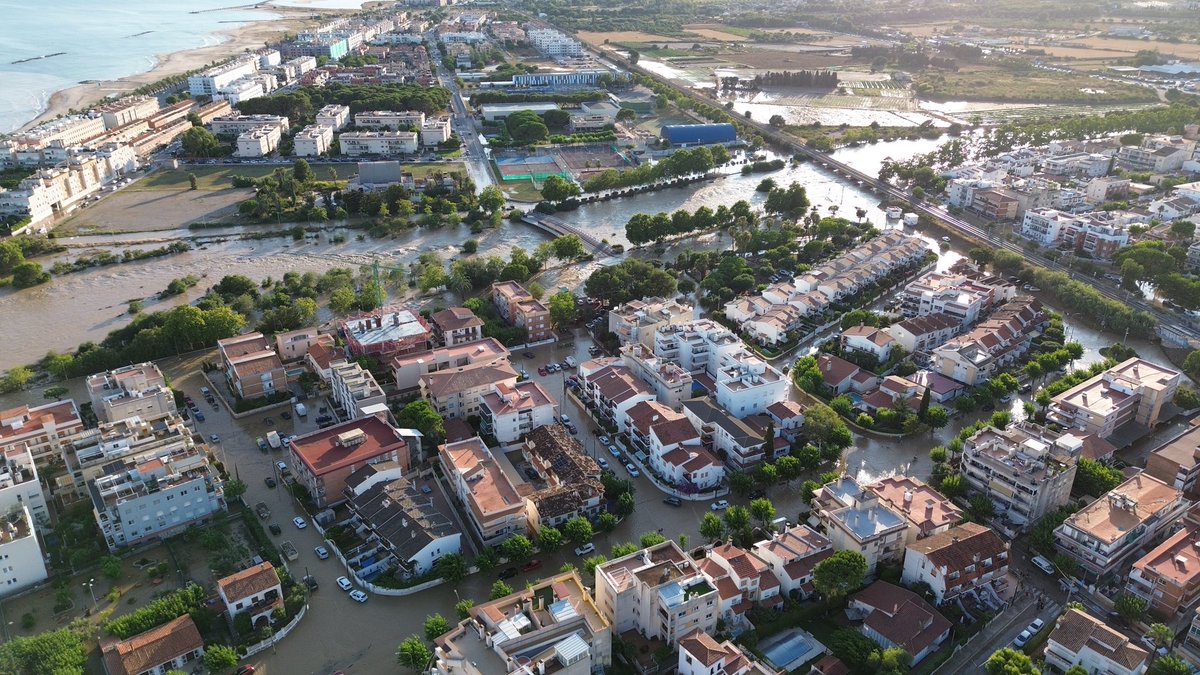 santiagosejumil tweet media