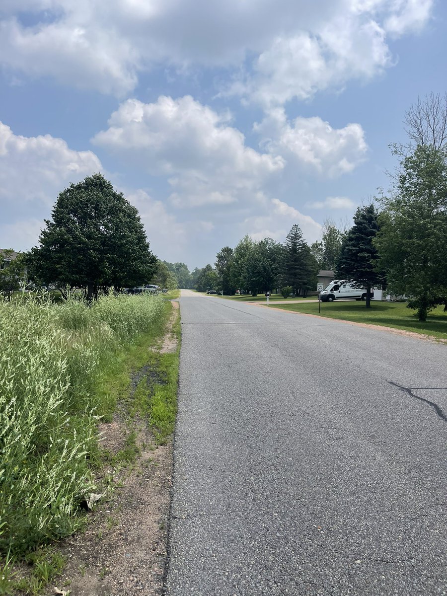 Val_Sommer's tweet image. This looks like a good place (for a girl who is terrible with her sense of direction) to get lost on a run during a break between games.