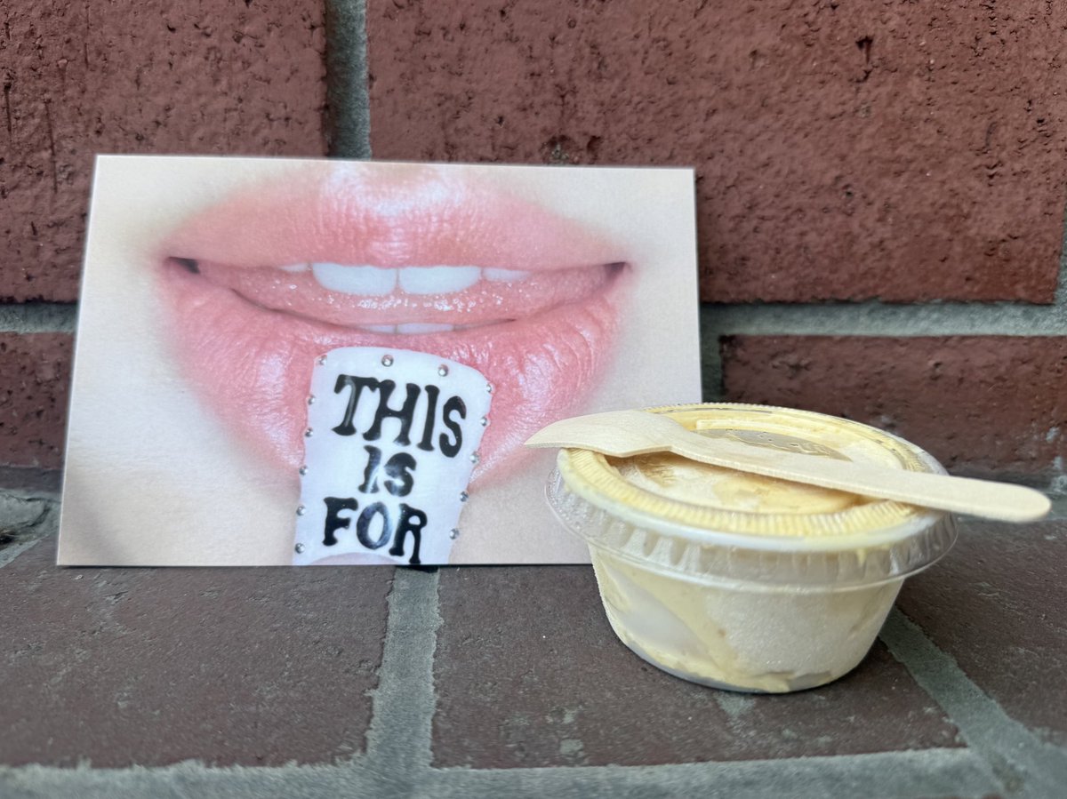 MlLFISM's tweet image. dripping so sweet like a peach gelato