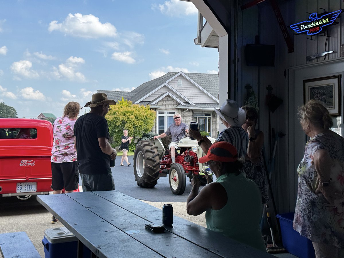 Rolling Through Saturday 🌟🚘
From Clifford’s games and treats to Walkerton’s vintage rides, Bruce County Comicon’s creative energy, and Martin’s Bikes fueling local adventures—plenty to explore and celebrate in the community!
#SummerCruisers #CommunityEvents #BruceCounty