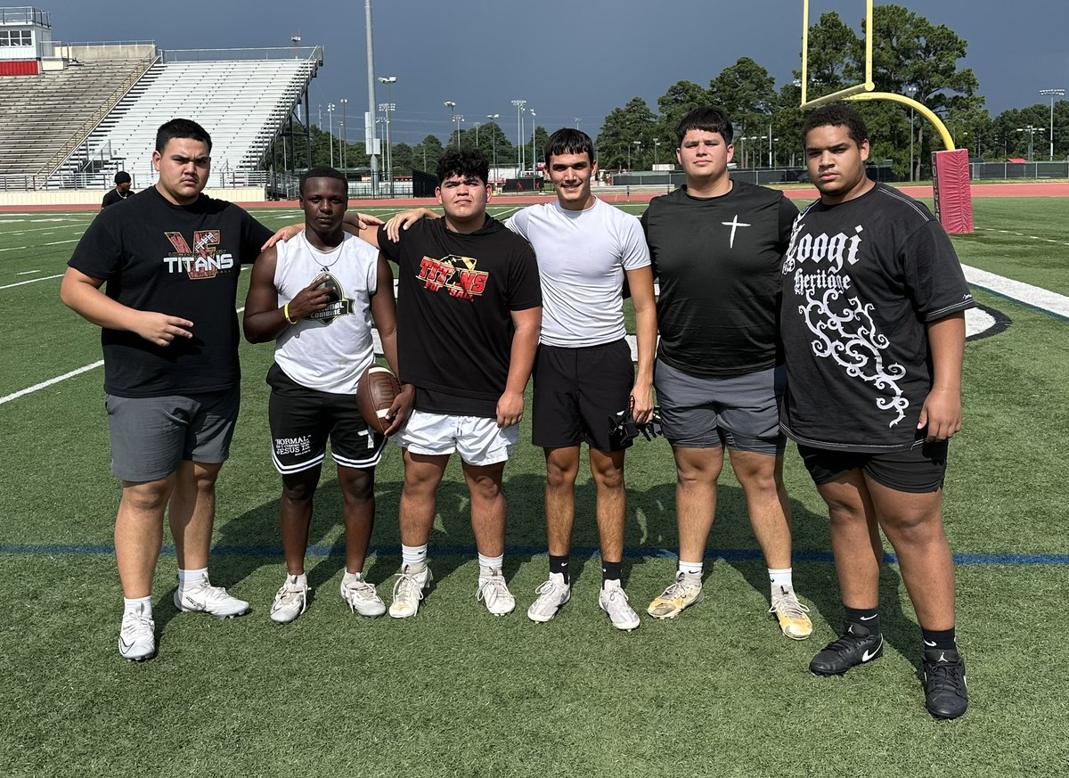 RecruitTheTitans (@recruitvehs) on Twitter photo Love to see these Titans getting out to COMPETE! Good luck today at the <a href="/MSUTexasFB/">Midwestern State Football</a> Camp! <a href="/coachfrazierMSU/">Coach Blake Frazier</a>
<a href="/Noah_Gonzales08/">Noah</a>
<a href="/dedric_callis/">Dedric Callis</a>
<a href="/Danin_5Mejia/">Danin”BigD”Mejia</a>
<a href="/izayahtaylor21/">izayah</a>
<a href="/May827_/">Mason Mendoza</a>
<a href="/BigZ2027/">Zalerrion</a>
#RecruitTheTitans #UMW Love to see these Titans getting out to COMPETE! Good luck today at the <a href="/MSUTexasFB/">Midwestern State Football</a> Camp! <a href="/coachfrazierMSU/">Coach Blake Frazier</a>
<a href="/Noah_Gonzales08/">Noah</a>
<a href="/dedric_callis/">Dedric Callis</a>
<a href="/Danin_5Mejia/">Danin”BigD”Mejia</a>
<a href="/izayahtaylor21/">izayah</a>
<a href="/May827_/">Mason Mendoza</a>
<a href="/BigZ2027/">Zalerrion</a>
#RecruitTheTitans #UMW