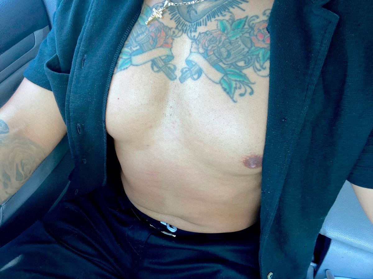 Driving w titties out cuz it’s to hot