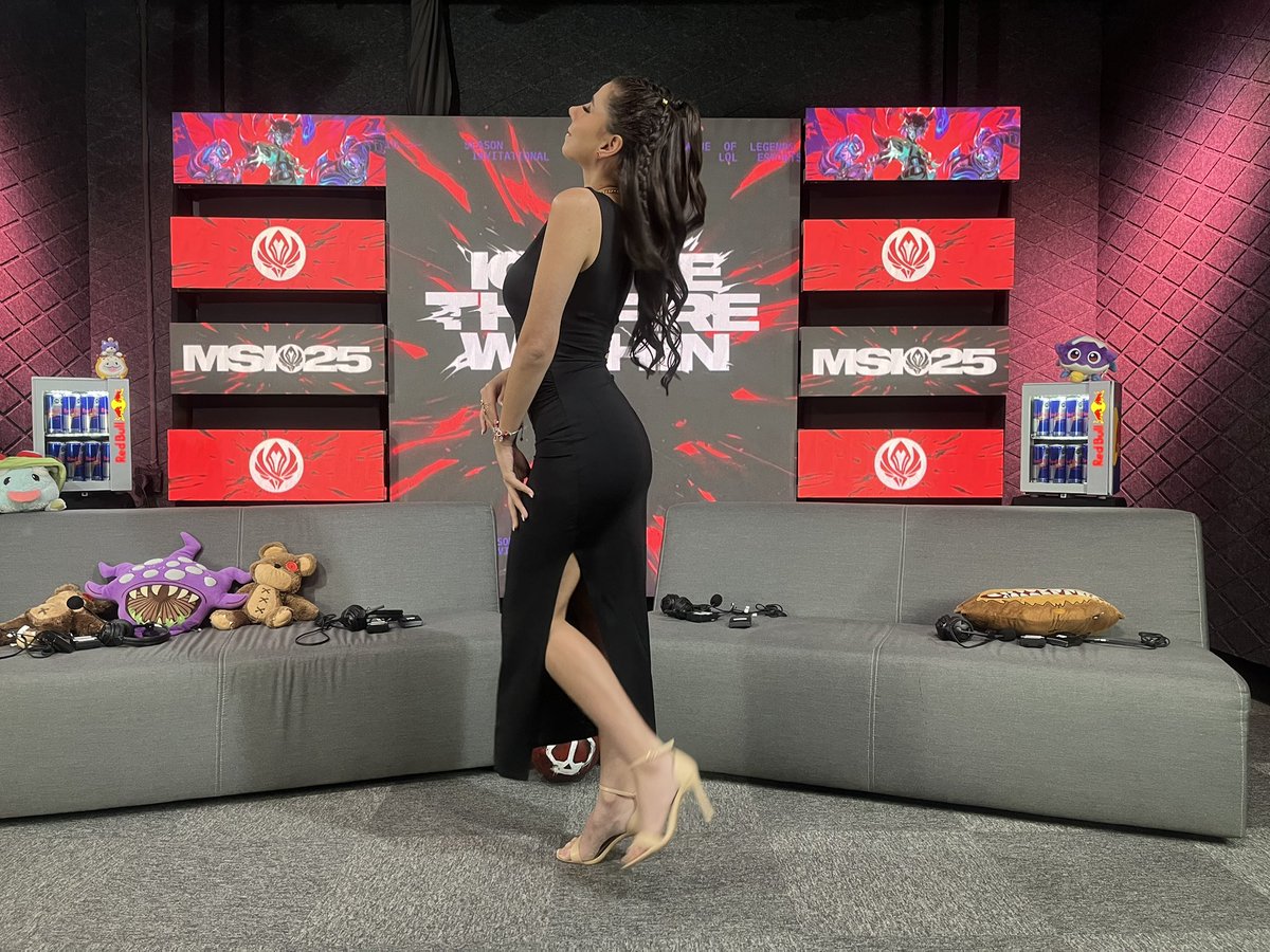 lauagnolin's tweet photo. YA ES #MSI2025 FINALS DAYYY!!!! 

Nos vemos en nuestra @LTAEspanol. No me aguanto de tanta ANSIEDAD GENTE SOCORRO 🖤😭 https://t.co/wy0odR7Xsw
