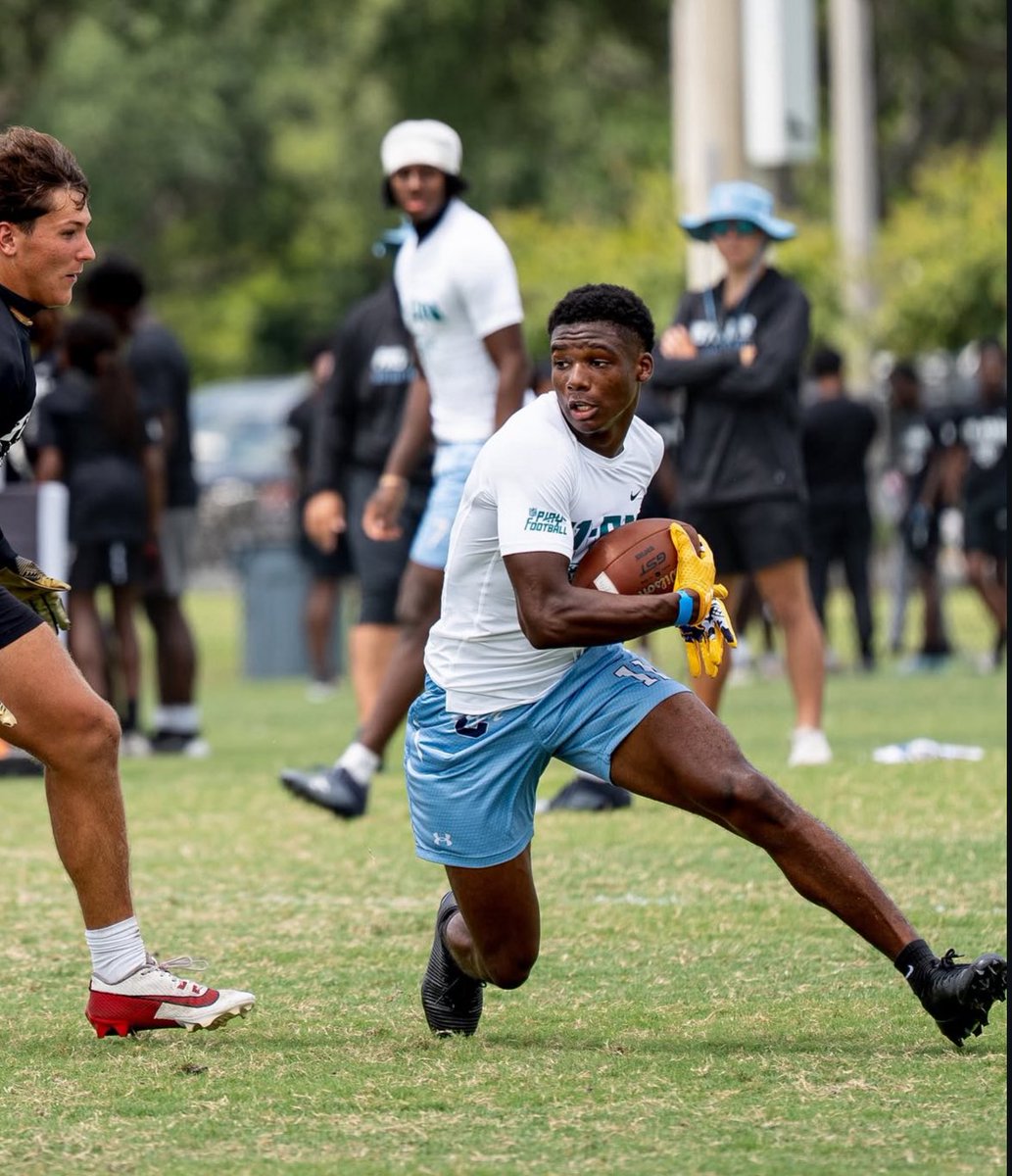 D1Colemanjr's tweet image. Me and my brothers balled out at jags 7on7. @Jaguars @COACH217ROLAND @QBOCCoachAlford @LesterWDavis1 @JMThompson12 @CamdenRecruits